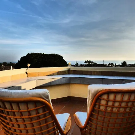 Corona De Nagueles Townhouse - Eaw Homes